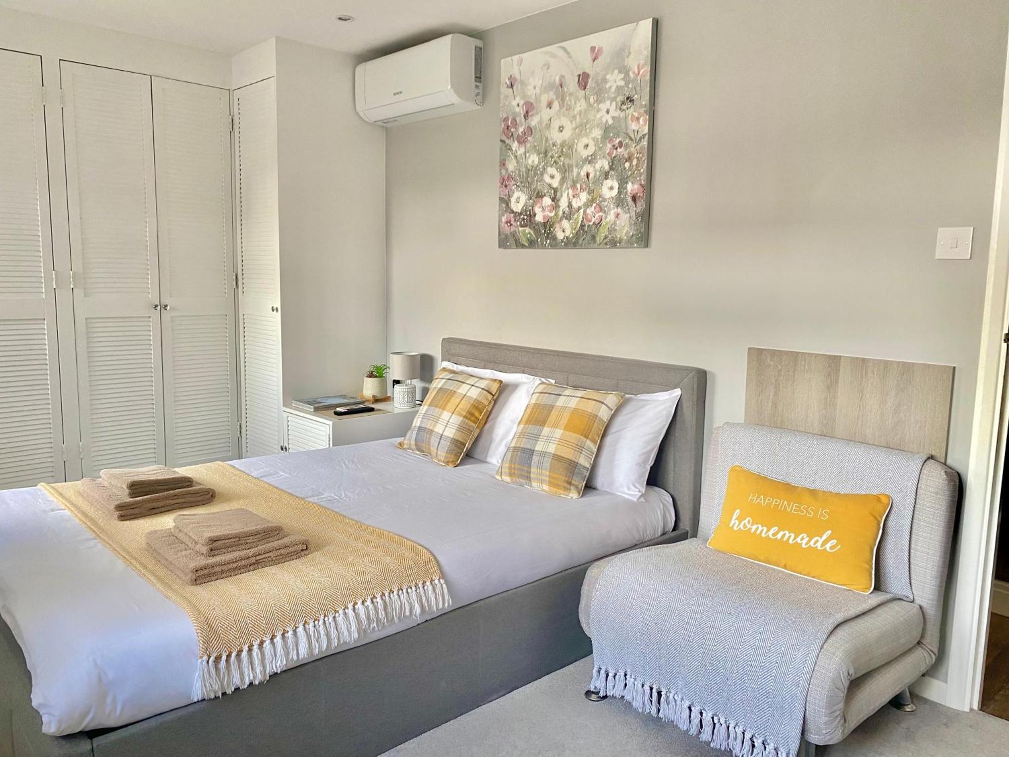 Cristina Modern Hotel Horley Eksteriør billede